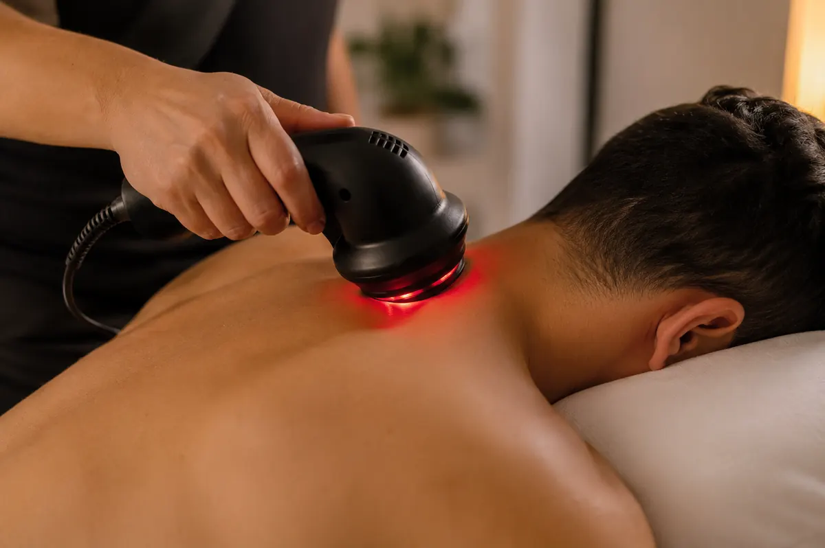 Massagem com infravermelho no Roberta Lima Studio em Recife